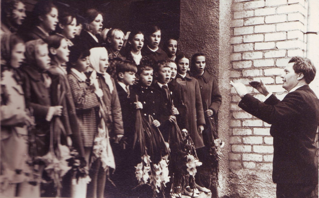 Mūzikas skolai – 55