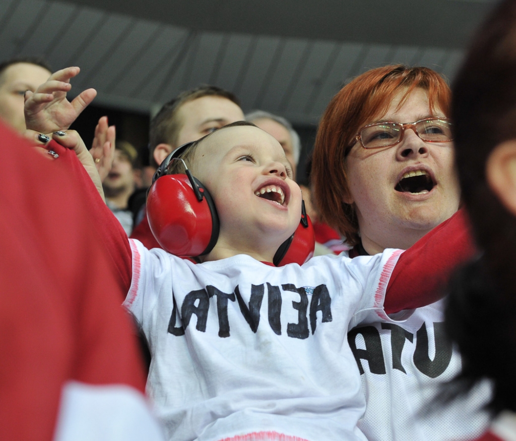 FOTO: Latvija otrajā pārbaudes spēlē ar Krieviju revanšējas 1:0