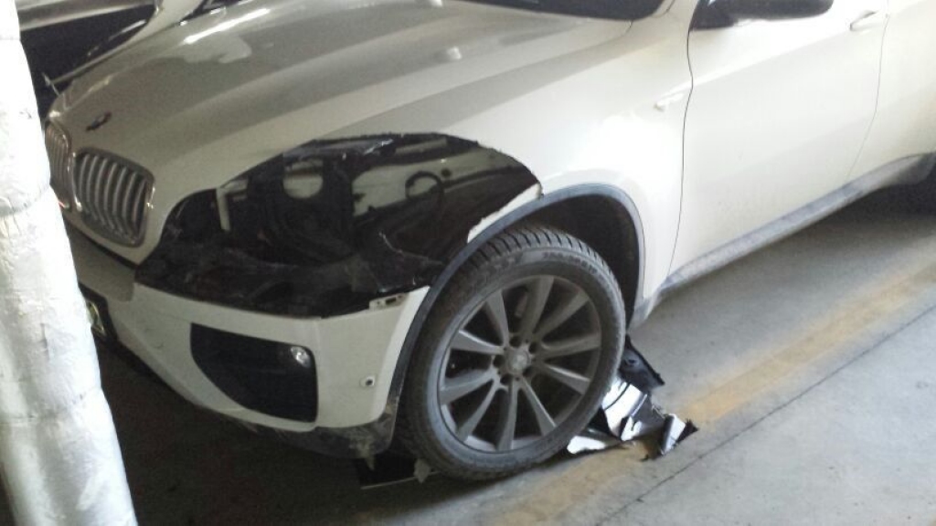 BMW X6 no virsbūves izgriež un nozog LED lukturus; zaudējumi - tūkstošos