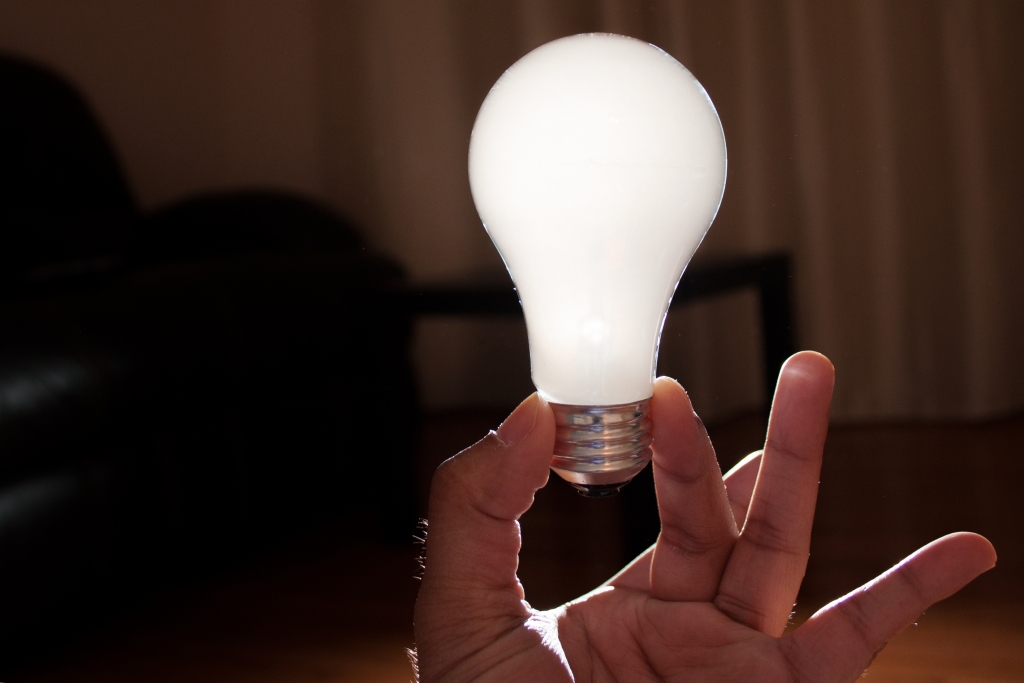 Starp Latviju un Igauniju par 133 miljoniem būvēs jaunu elektroenerģijas pārvades savienojumu