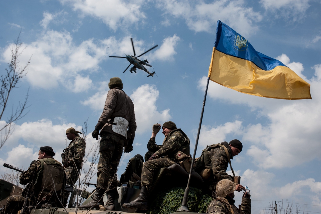 Ukrainas armija atsit uzbrukumu ieroču noliktavām Artemivskā