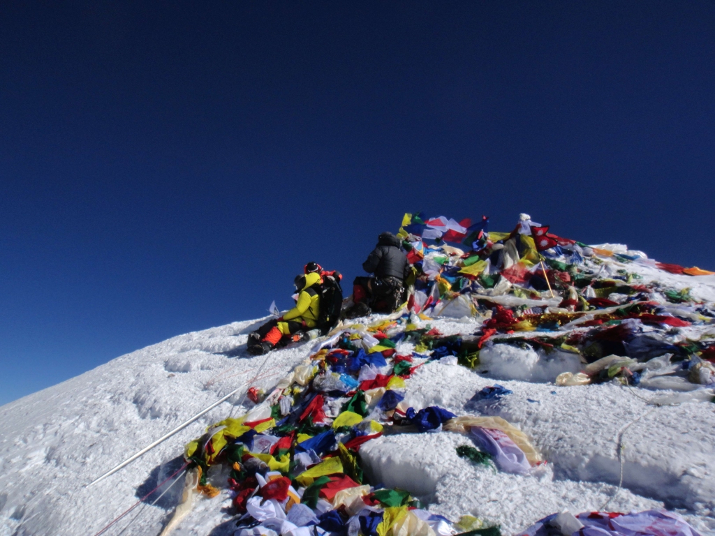 Nogruvums apdraud visu alpīnisma sezonu Everestā