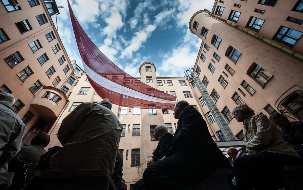 FOTO: Stūra mājas atklāšana