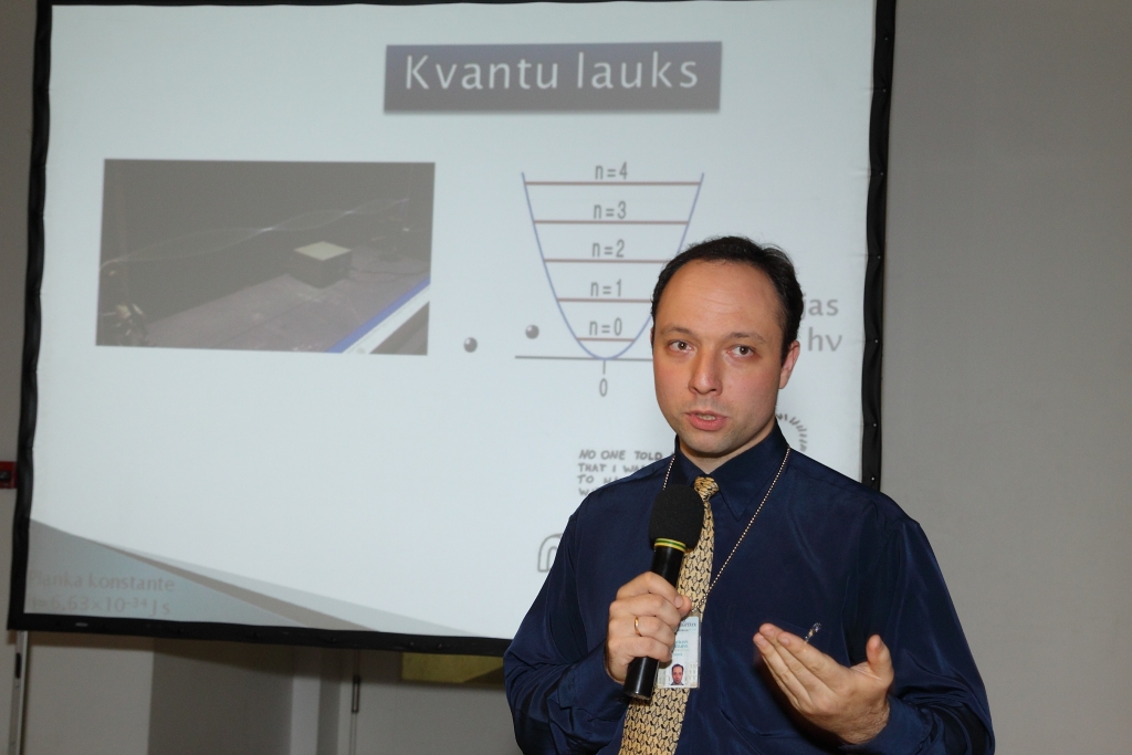 Tiešraide: Saruna ar kvantu fiziķi Vjačelsavu Kaščejevu