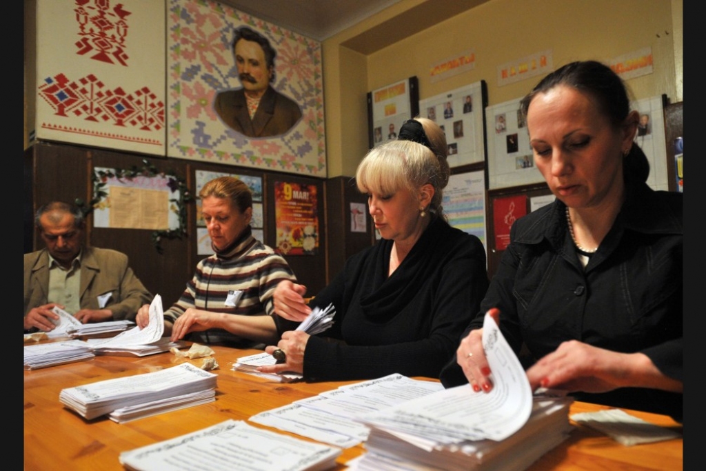 Turčinovs: Referendumu organizētājus gaida kriminālatbildība