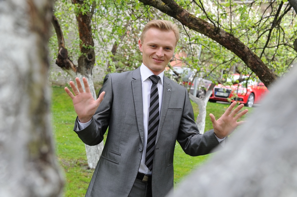Konkursa Biznesa Tīģeris 2014 pusfinālists: Godīgi un neatlaidīgi