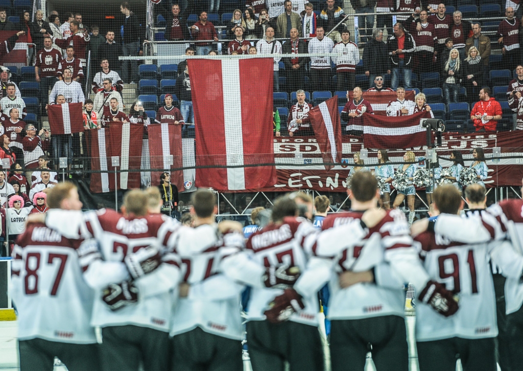 Fotostāsts: No Somijas līdz Šveicei jeb Latvijas hokejistu gaitas Minskā