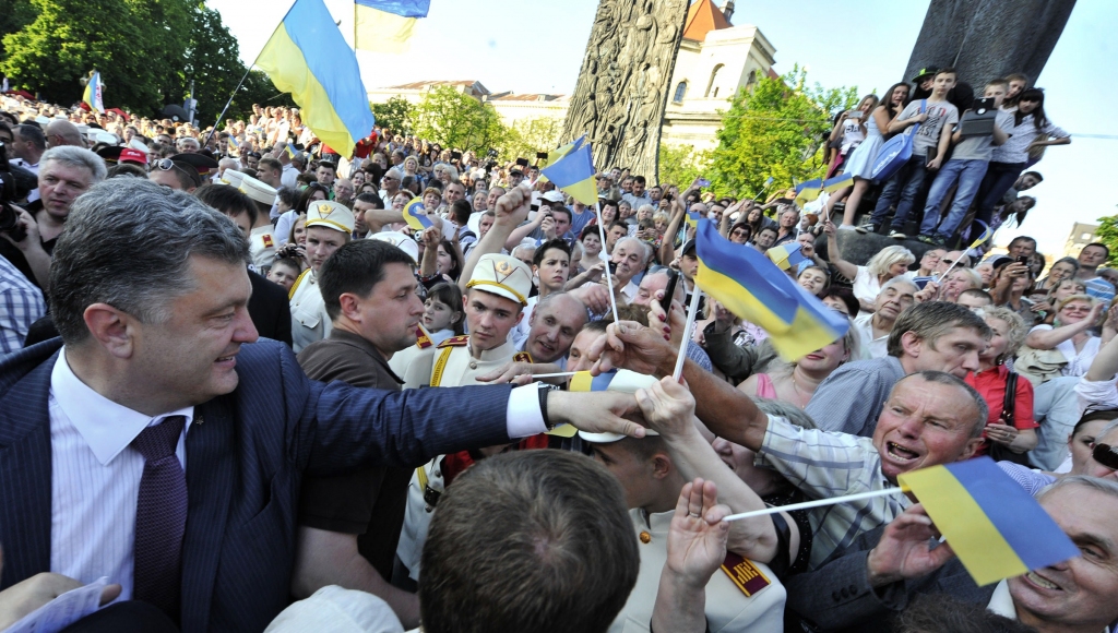 Ukrainas prezidenta amata favorīts brīdina par destabilizāciju, ievelkot vēlēšanas