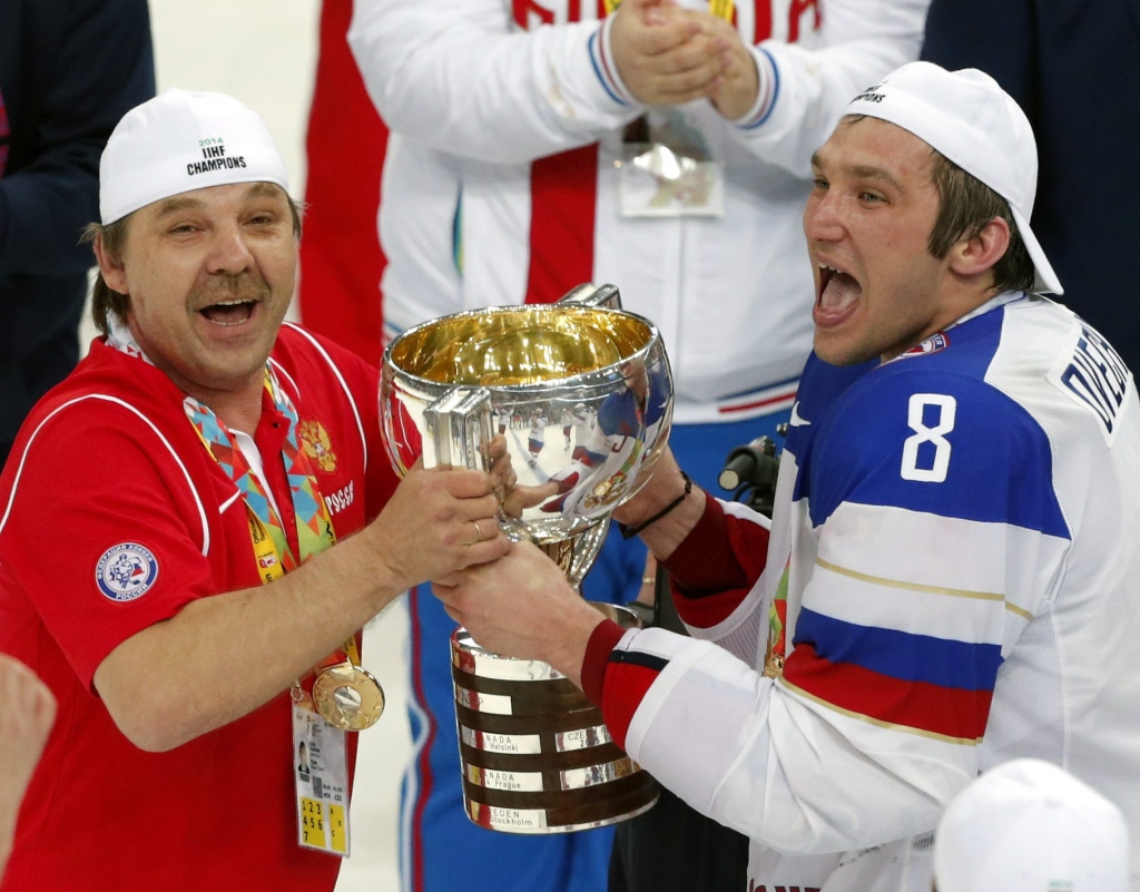 FOTO, VIDEO: Krievija ar lielisku vairākumu finālā iznīcina Somijas izredzes; MVP - Rinne