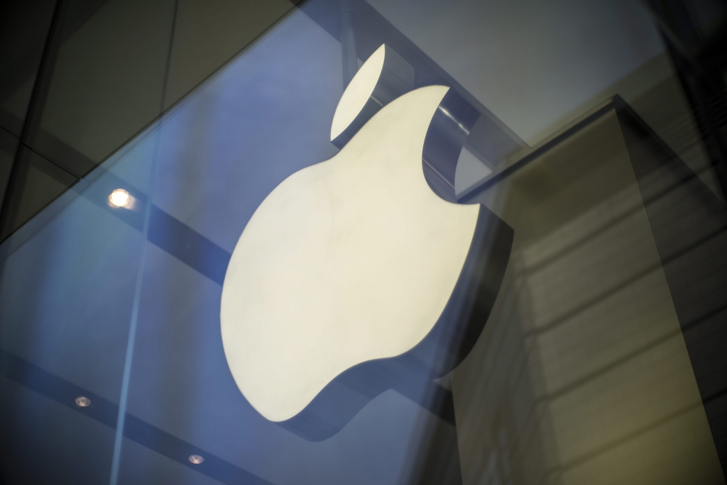Vēršas Ģenerālprokuratūrā saistībā ar Apple tehnikas iepirkumu VARAM