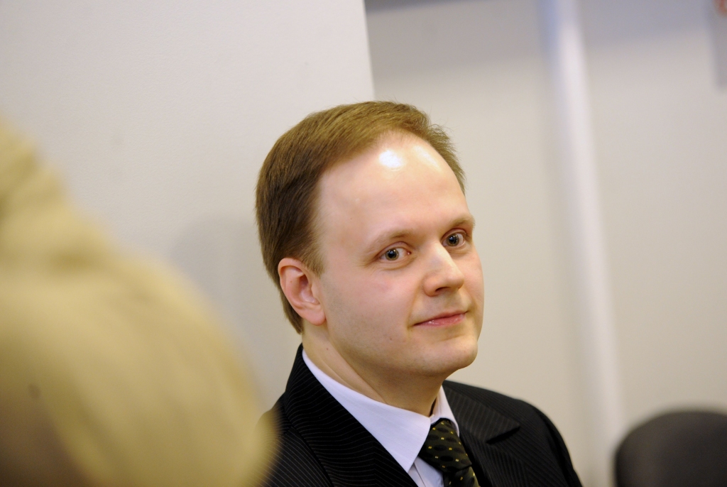 Papildināta - Tiesa attaisno Neo; ko par to saka viņš pats?