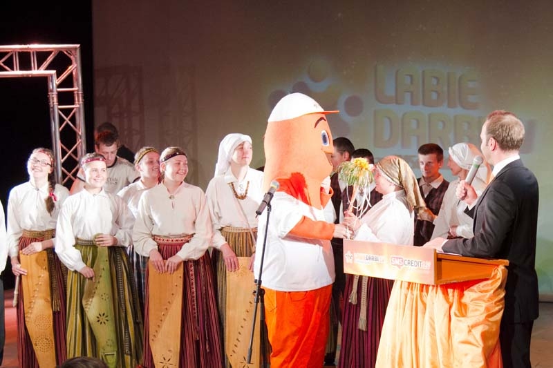Starp pagājušā gada iedvesmojošākajiem projektiem - folkloras kopas "Pērlis" dalība festivālā Ķīnā