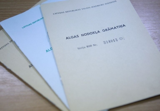 Algas nodokļa grāmatiņa - tikai elektroniski