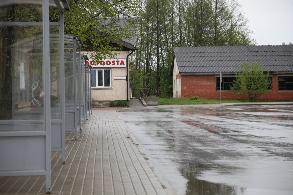 Kursēs autobuss uz jaunajiem kapiem