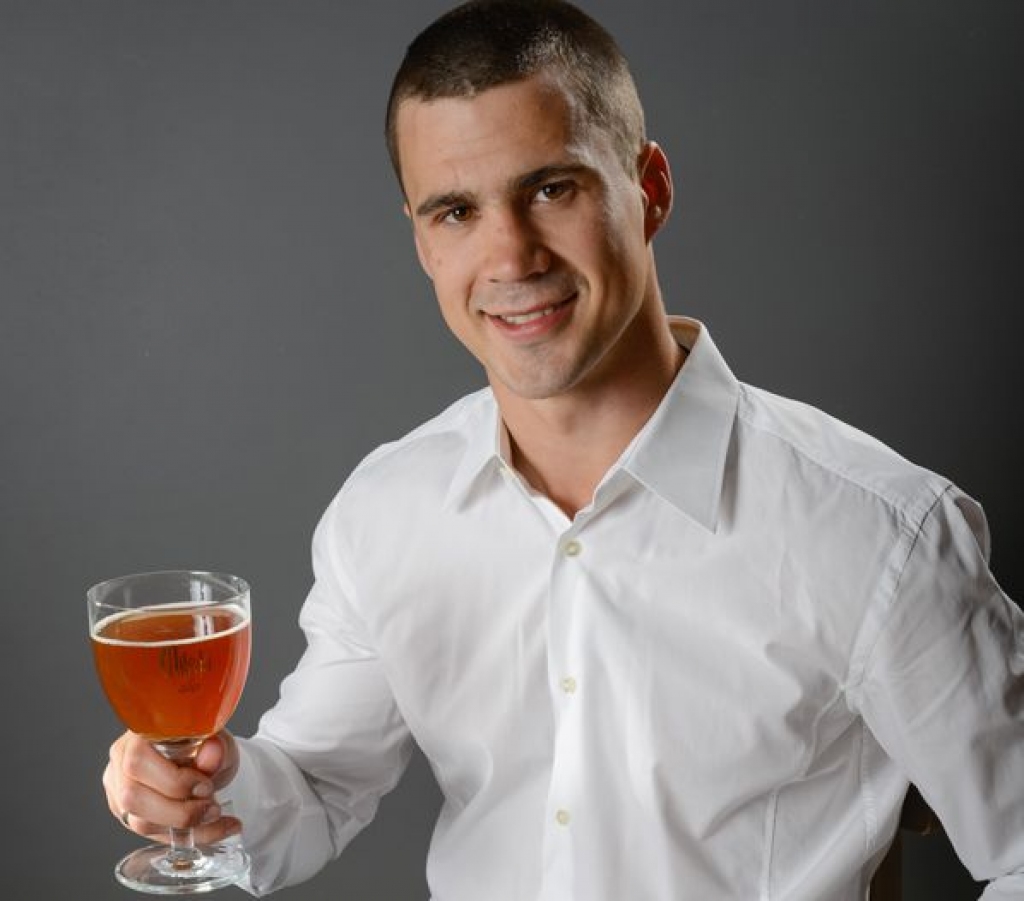 Hokejists Miķelis Rēdlihs sācis Miķeļa alus ražošanu