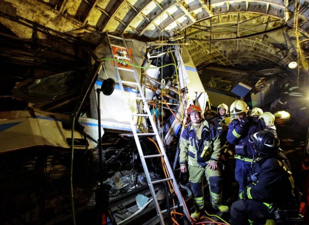 Atjaunota - Metro vilcienam avarējot, Maskavā bojā gājuši 23 cilvēki