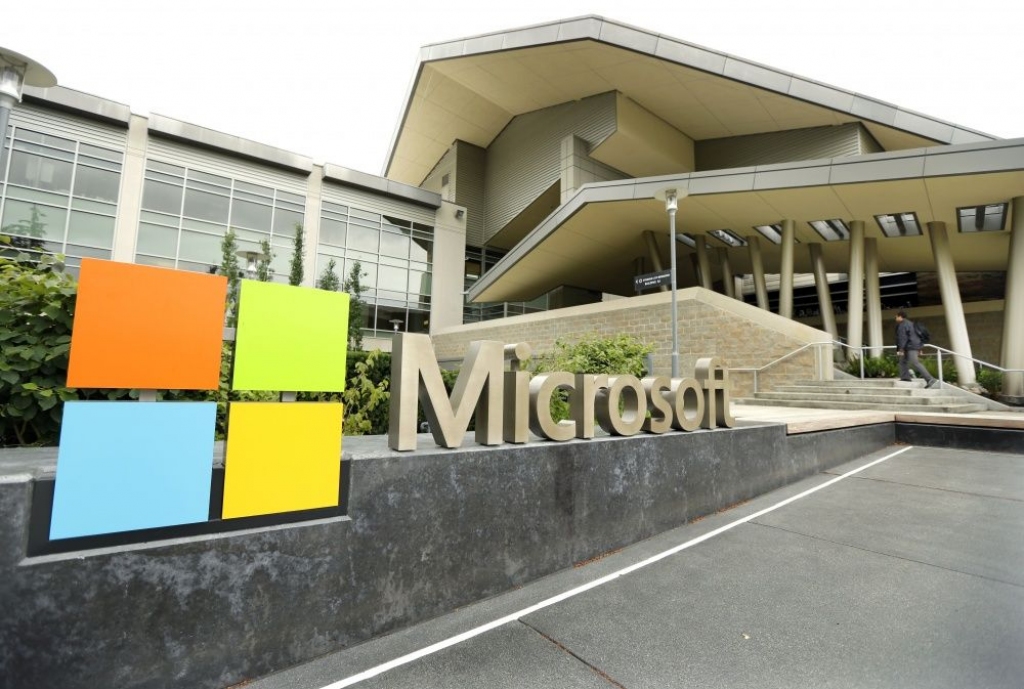 Microsoft atlaidīs lielāko darbinieku skaitu vēsturē