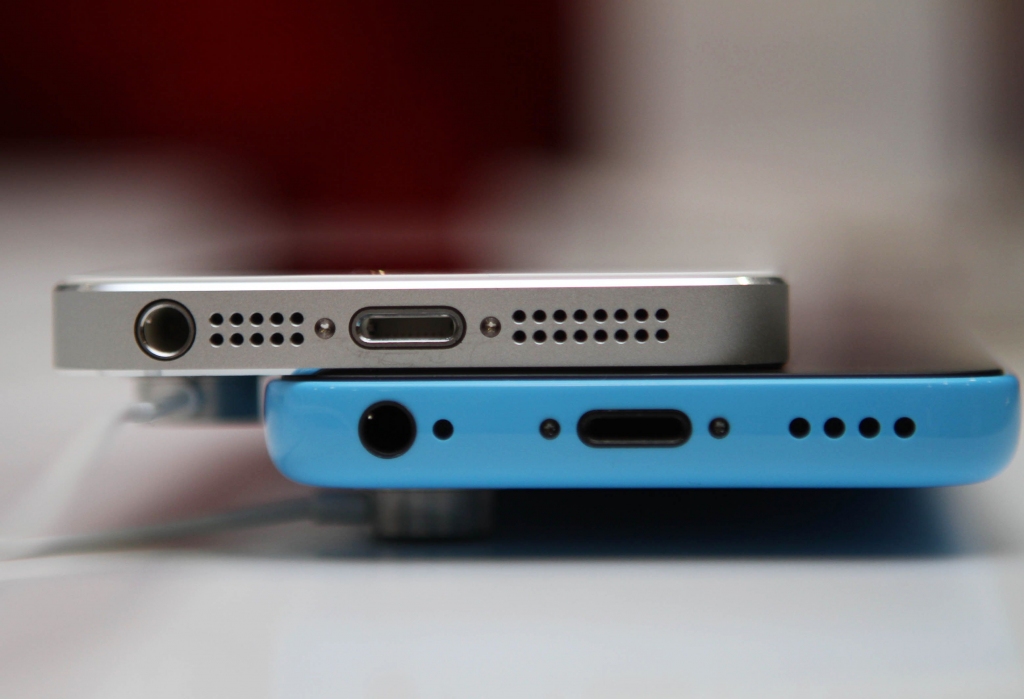 Apple trīs mēnešos pārdevusi 35,2 miljonus iPhone
