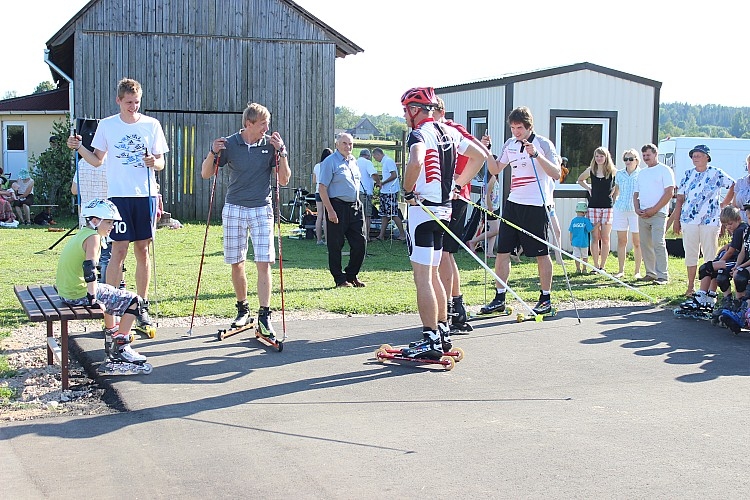 Lejasciemā atklāj rollerslēpošanas trasi 