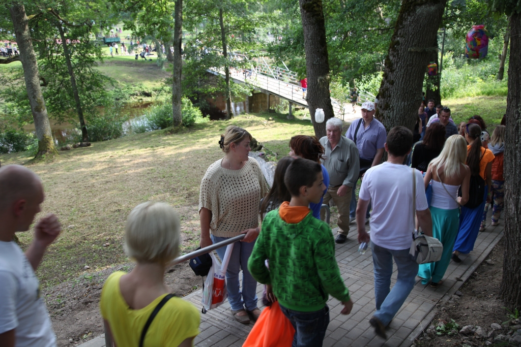 Atklās Pededzes zaļo promenādi