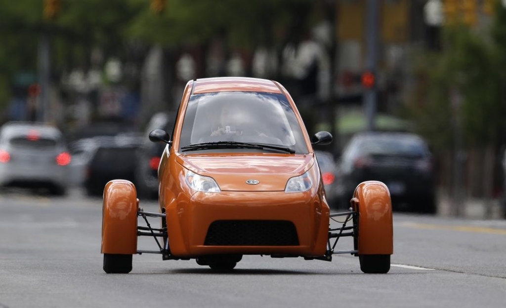 Vai auto nākotne? Trīsriteņu Elio tuvāk nonākšanai tirgū