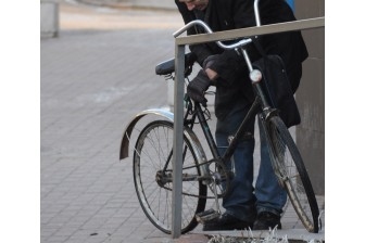 Gulbenē no mājas pagraba nozog velosipēdu