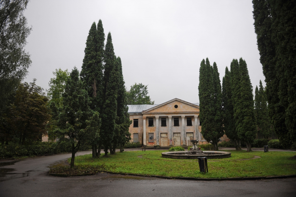 Baldoniešiem satraukums par vecās kūrmājas nojaukšanu