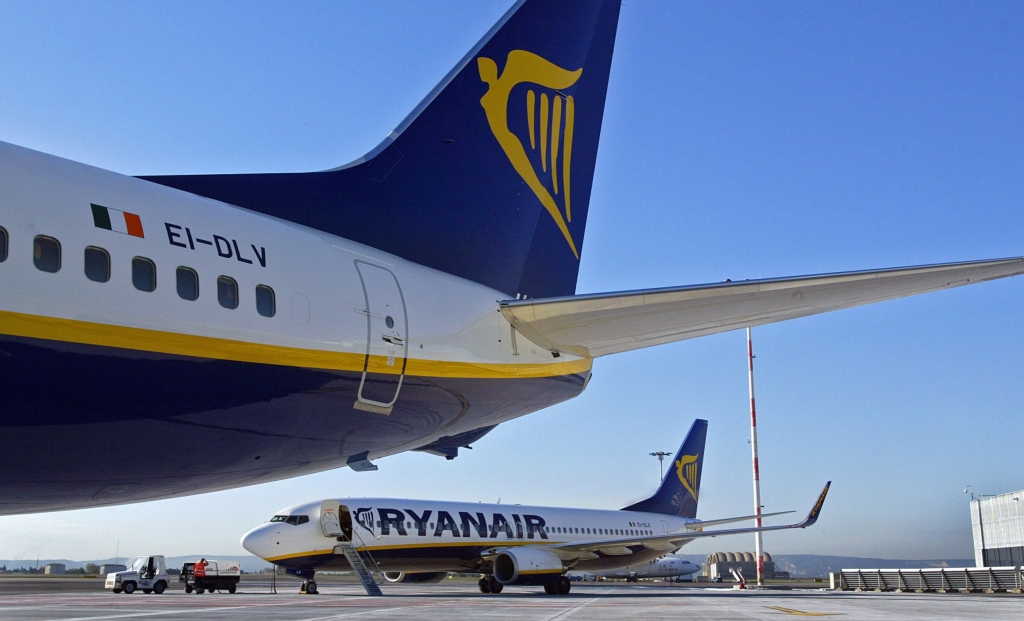Ryanair par 11 miljardiem dolāru iegādāsies 100 jaunas Boeing lidmašīnas