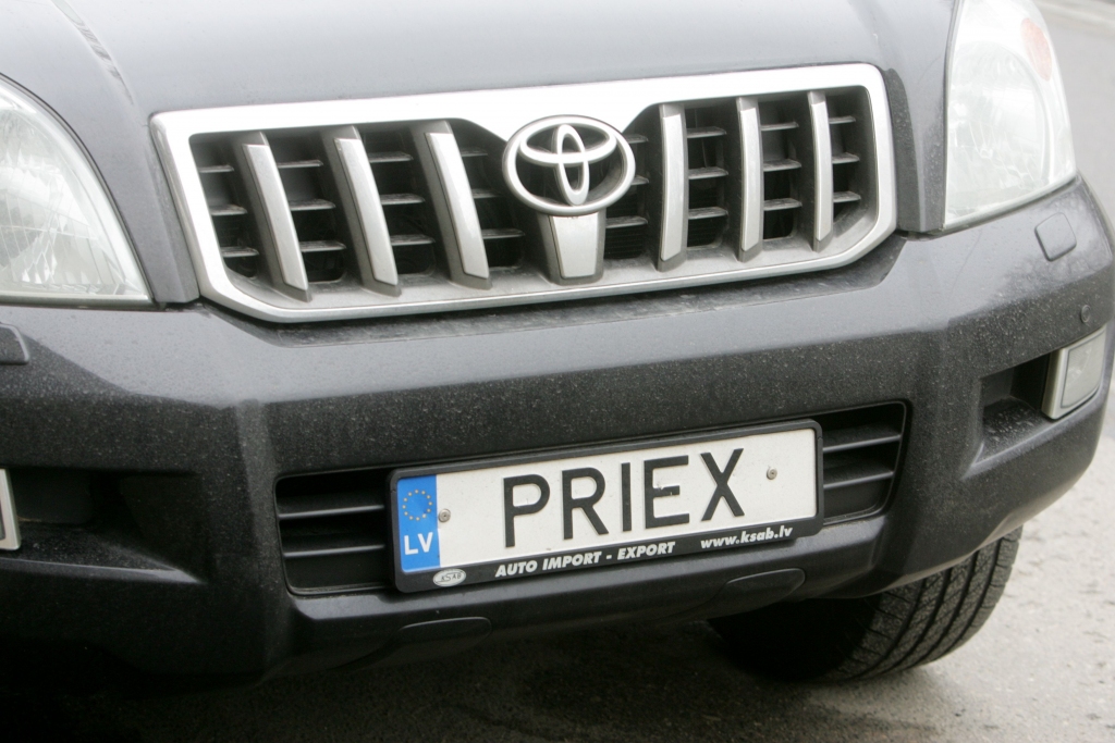 Šogad pieprasījums pēc 3647 eiro vērtajām individuālajām auto numurzīmēm jau lielāks nekā pērn kopumā