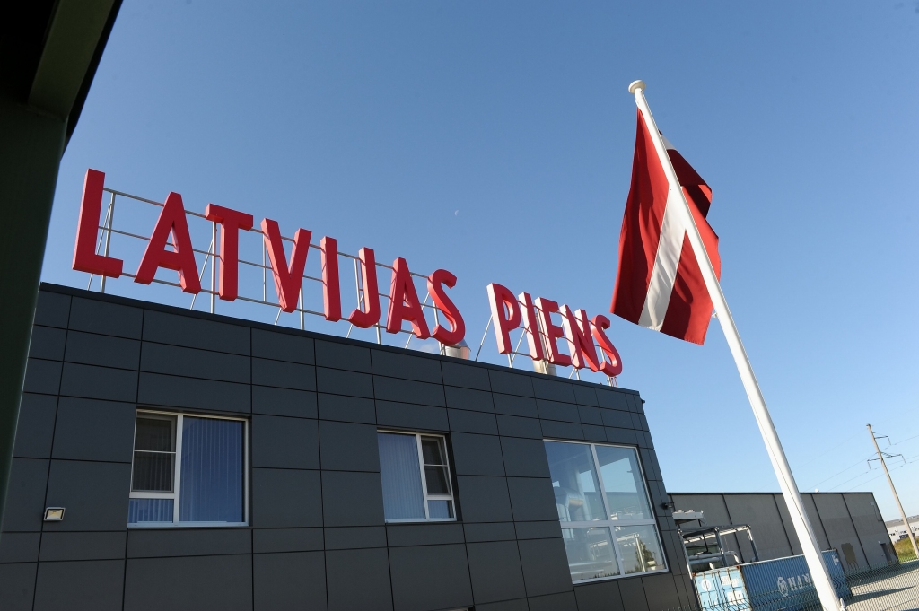 Papildināta - PVD kavēšanās dēļ Latvijas piens joprojām nav saņēmis Baltkrievijas sertifikātu