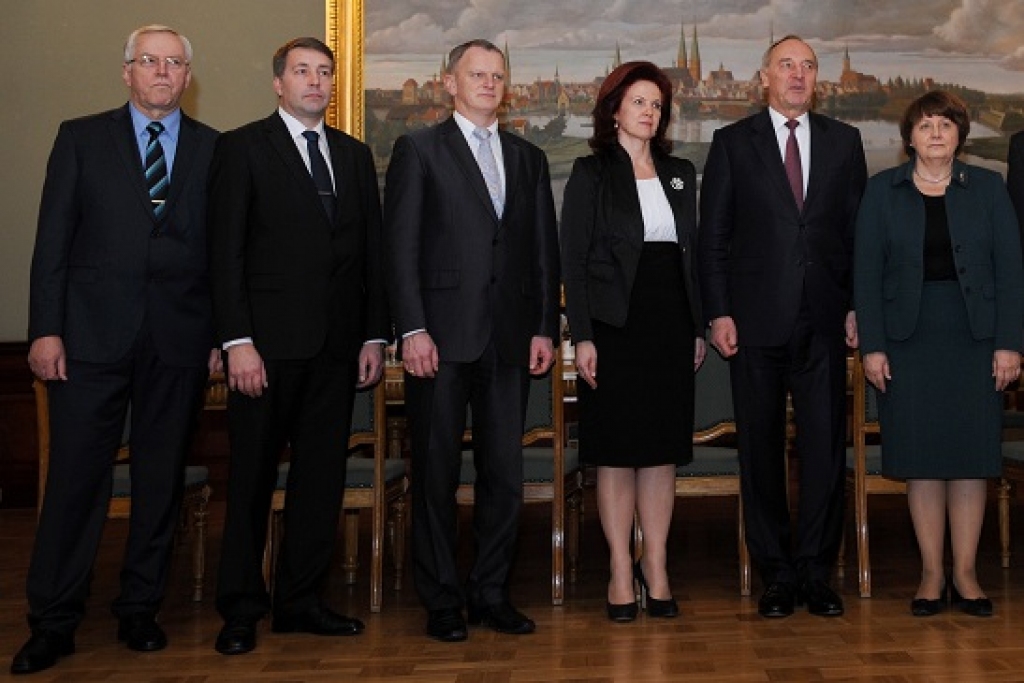 Prezidents ar ievēlētajām partijām apspriedīs koalīcijas veidošanu
