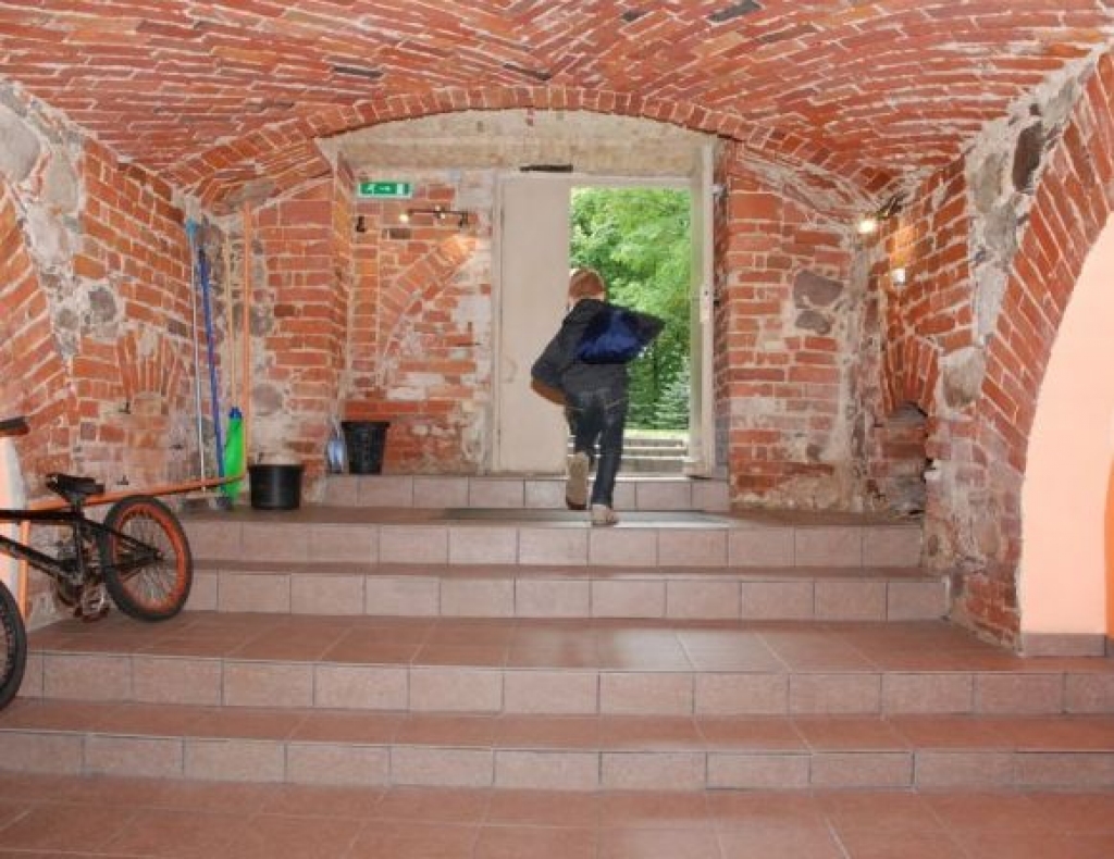 Vērgales skola atgūst vēsturisko skatu