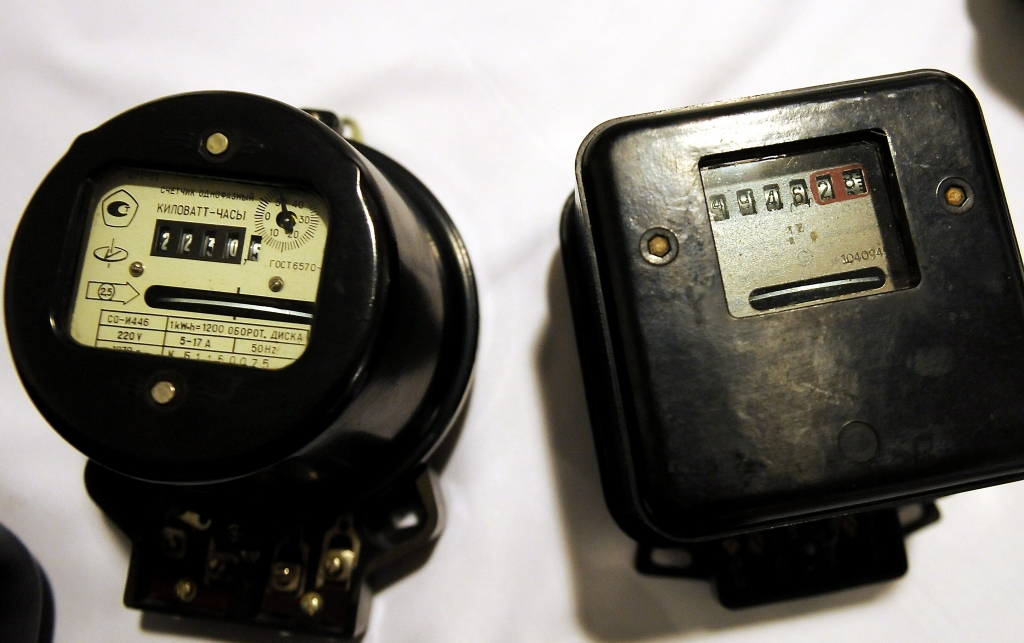 Papildināts - Elektroenerģiju mājsaimniecībām piedāvās trīs tirgotāji; cenas pieaugs par 15-30%