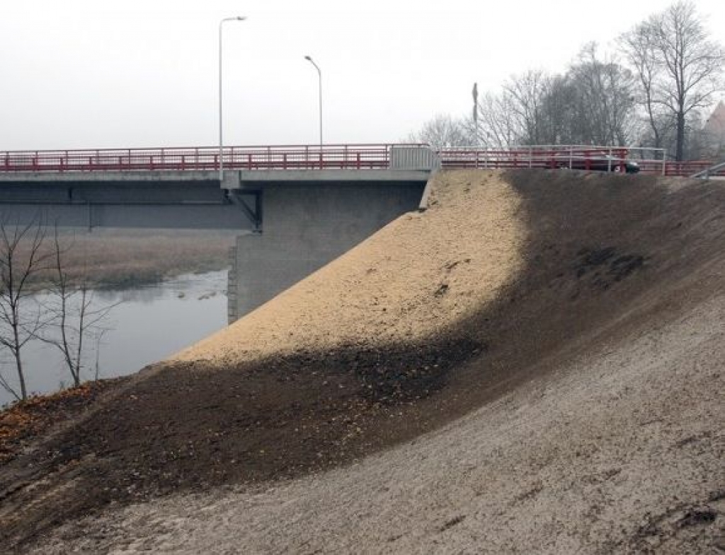 Aicina nepostīt jauno Mūsas tiltu