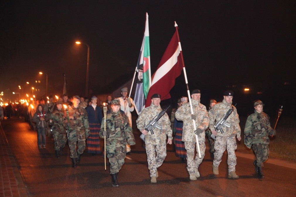 Foto: Lāčplēša diena Gulbenē