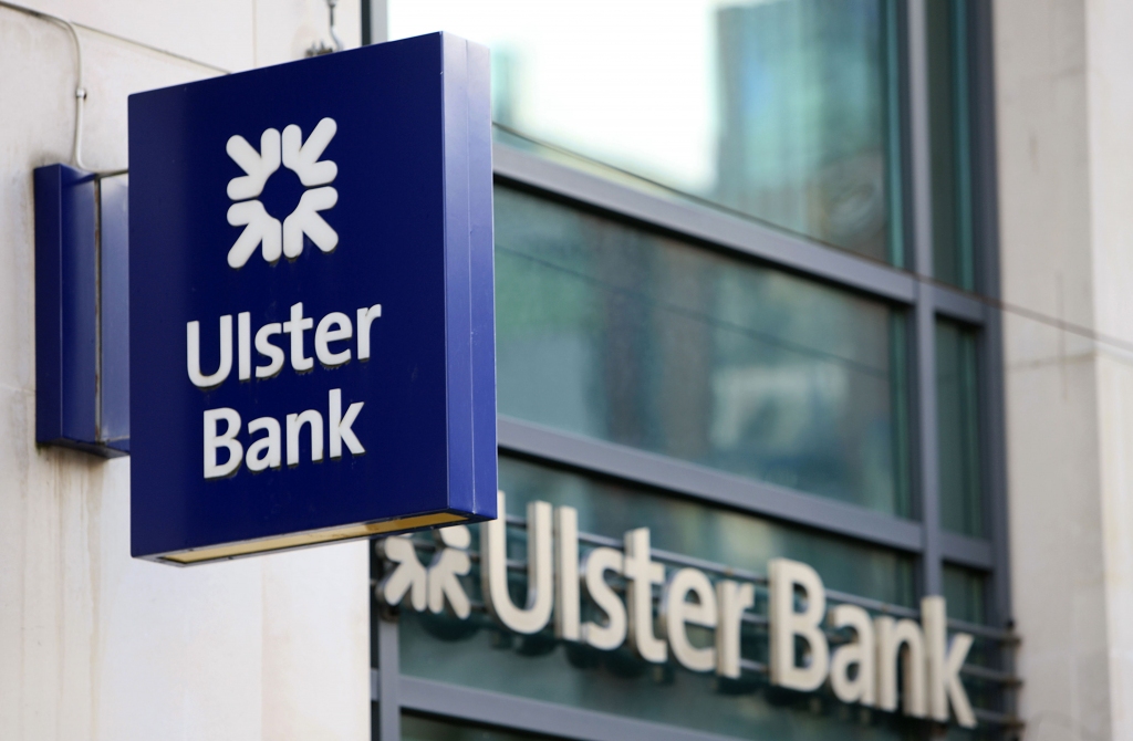 Īrijas bankai Ulster Bank par IT problēmām piemērots rekordliels naudassods
