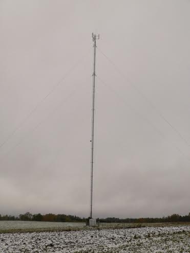 Gulbenes novadā uzstāda divas jaunas “Tele2” bāzes stacijas