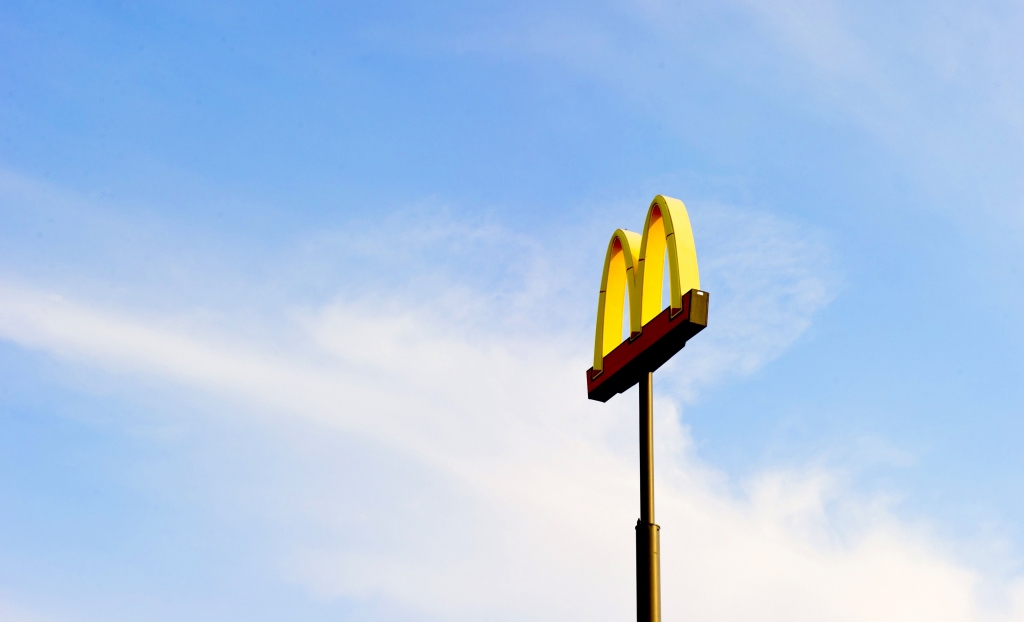 McDonald’s Latvijā ieviesīs burgeru automātus