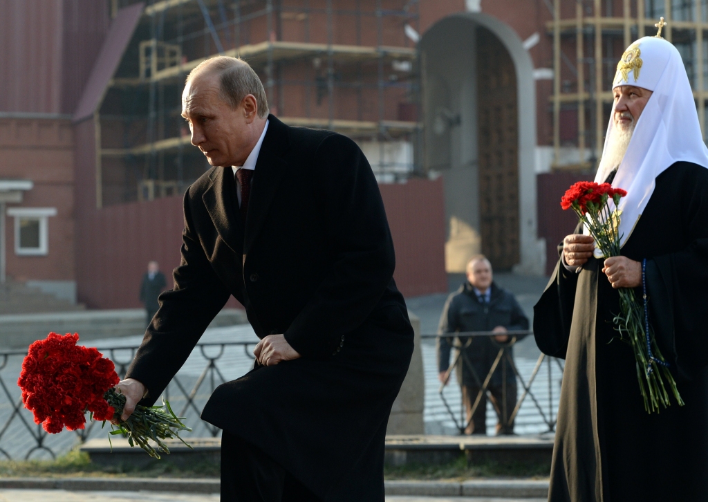 Patriarham Kirilam Rīga rudenī iet secen