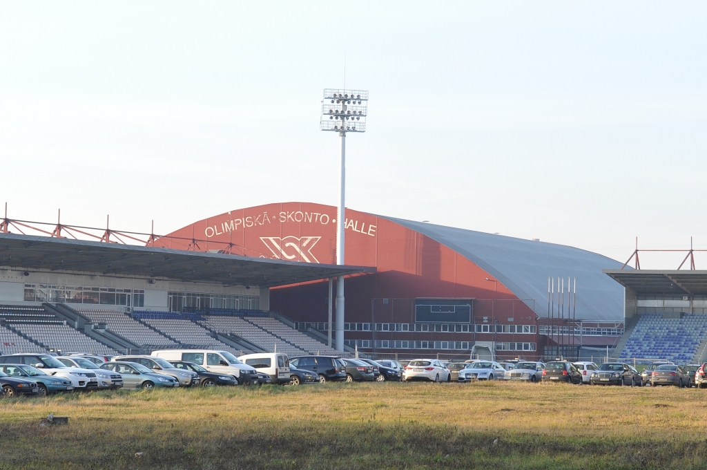 Stadiona pārdošanas darījumi pārspēj visu
