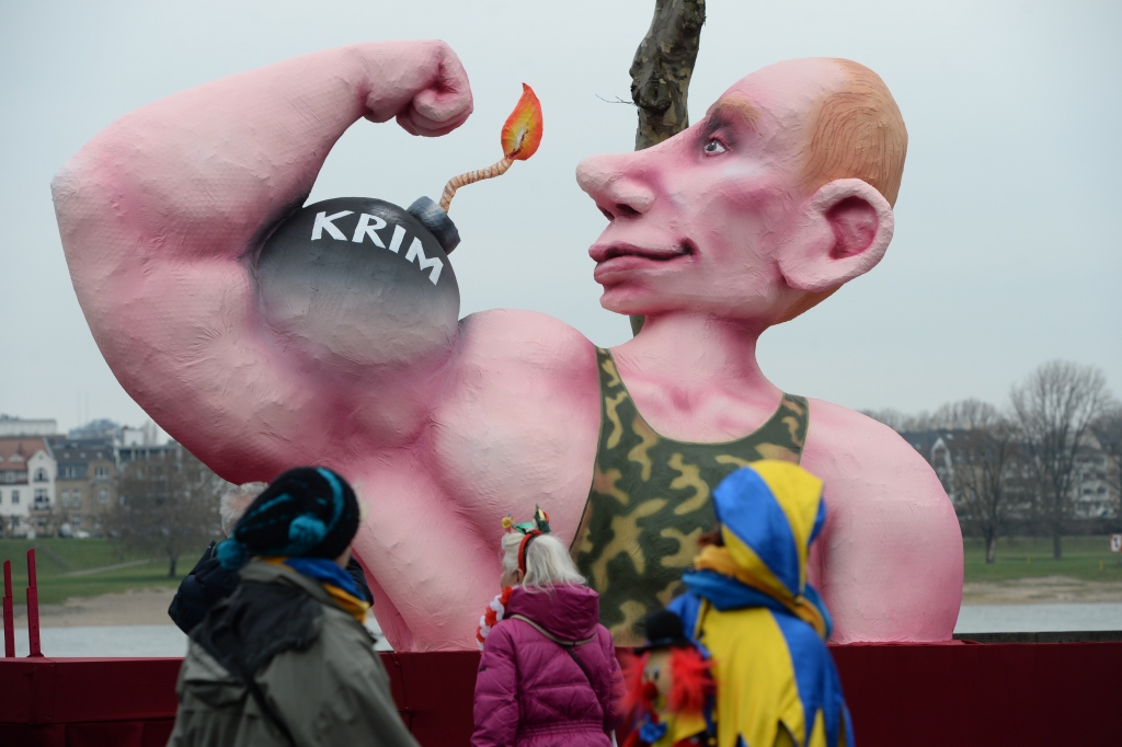 Krievu analītiķis: Krievija Latvijā rīkojas kā pirms kara Gruzijā un Ukrainā