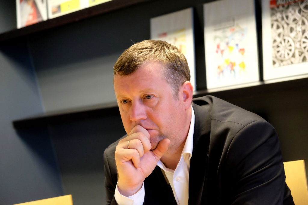 Datu centri pievēršas Eiropai un Skandināvijai