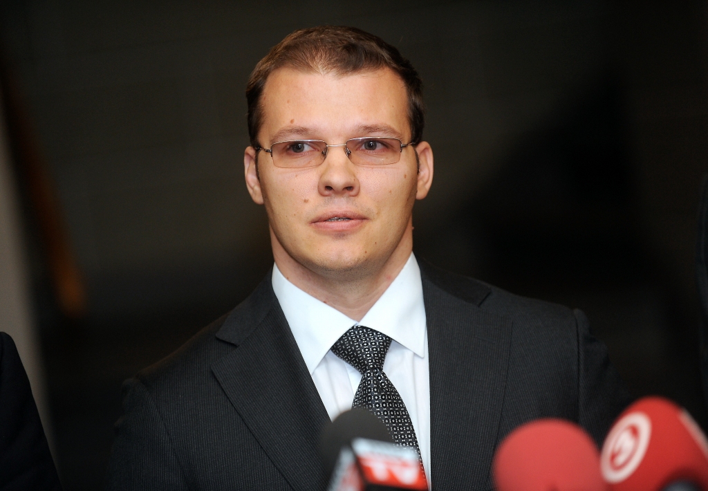 Raivis Dzintars uz bērna kopšanas atvaļinājuma laiku noliks deputāta mandātu