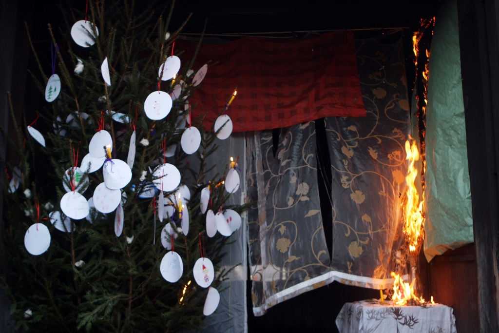 VUGD Adventa laiku gaida ar bažām un sniedz padomus par ugunsdrošību mājās