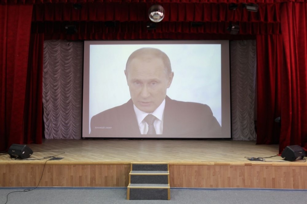 Putins pieprasa Centrālajai bankai apturēt spekulācijas ar rubli