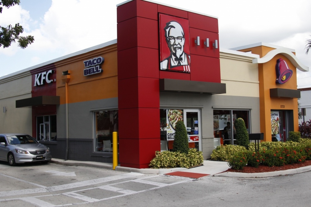 Rīgā plāno atvērt Kentucky Fried Chicken  un Pizza Hut 