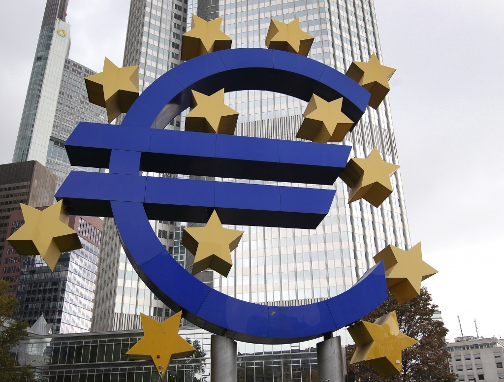 Investors: ECB naudas plūdi var nozīmēt vēl zemākas likmes
