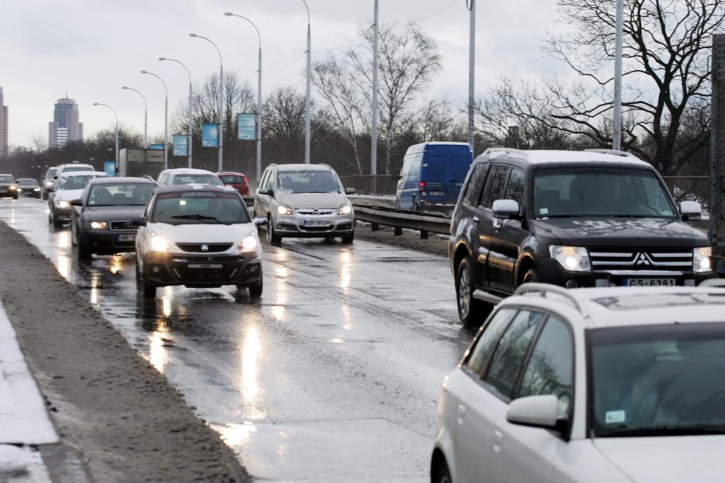Latvijā vairs praktiski neesot gadījumu, kad nesamaksāta līzinga dēļ auto jāatdod