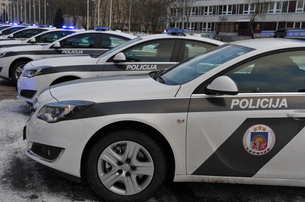 Valsts policija iegādājusies 40 jaunas automašīnas
