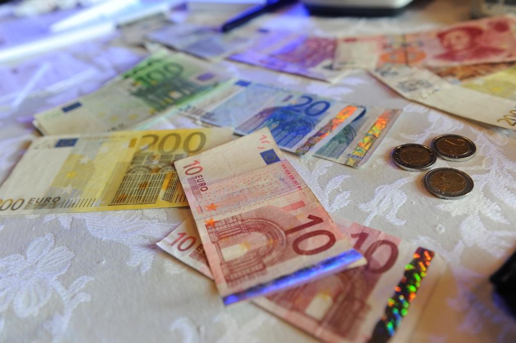 Lietuvā atklāj pirmās viltotās eiro banknotes